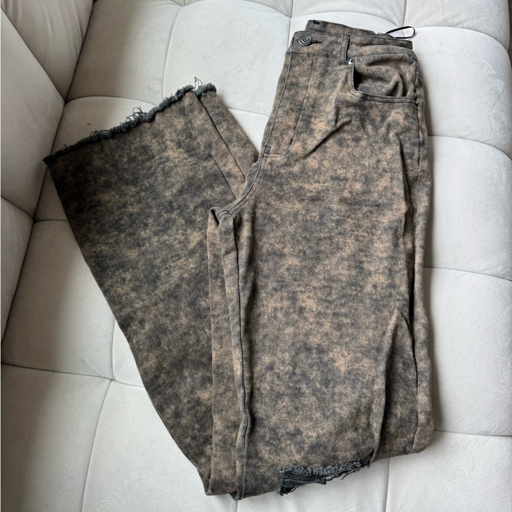 Brown black distressed jeans